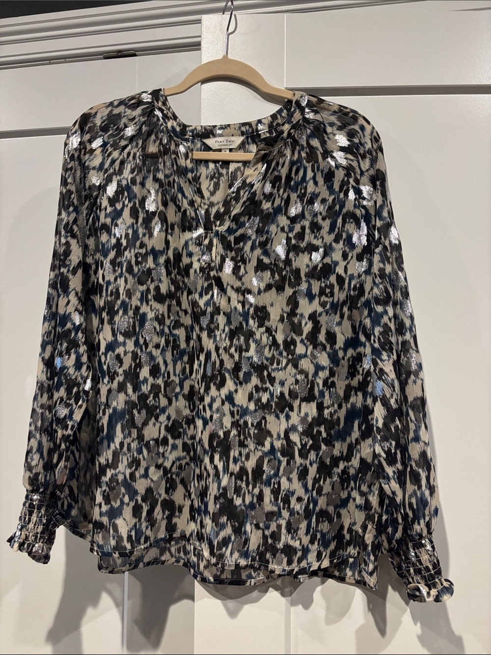 Black, Blue & Silver Leopard-Print Long Sleeve Blouse